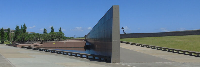 MONUMENTO A LAS VICTIMAS DEL TERRORISMO DE ESTADO