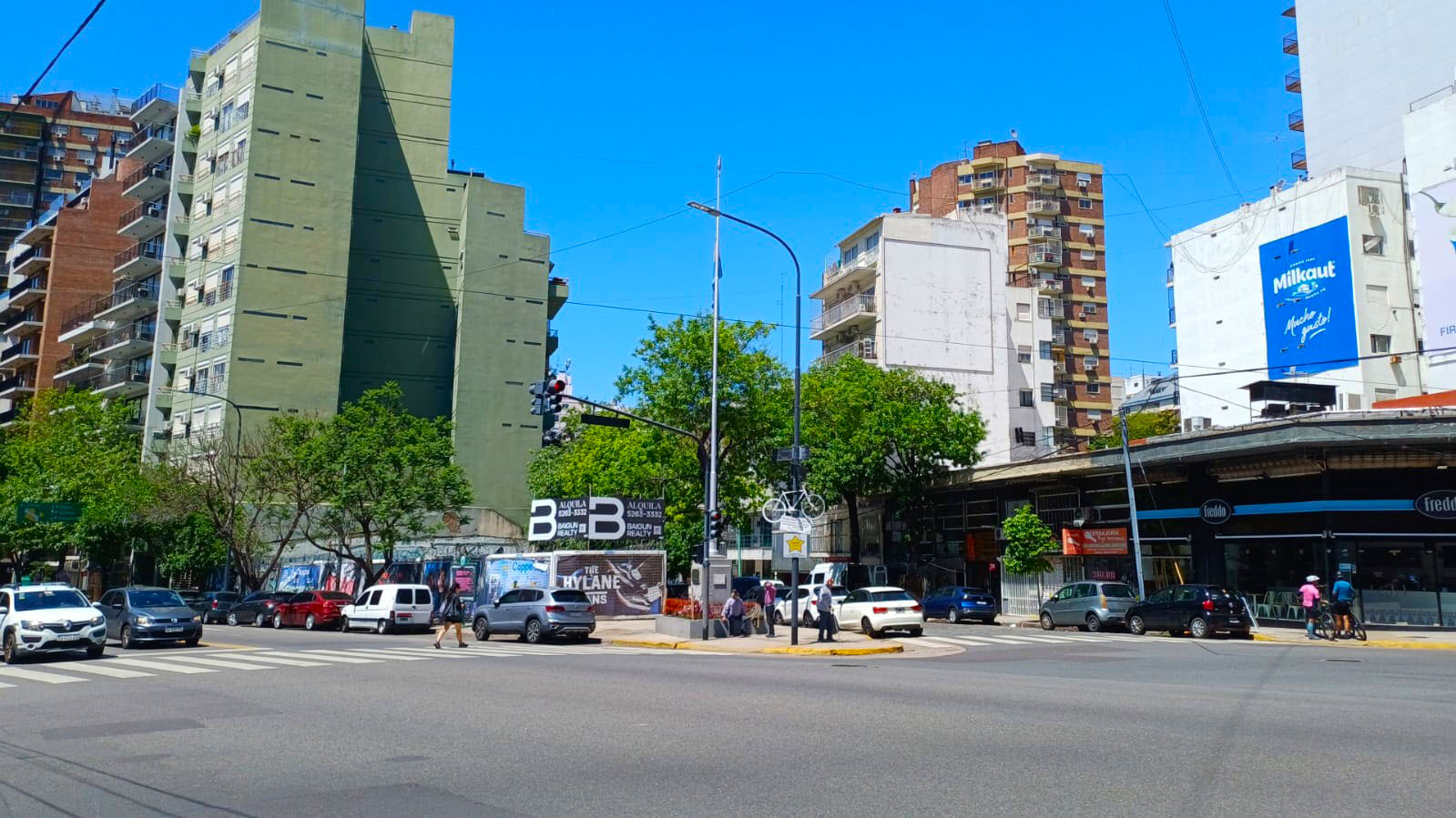Obra Escultórica Homenaje a la Bandera