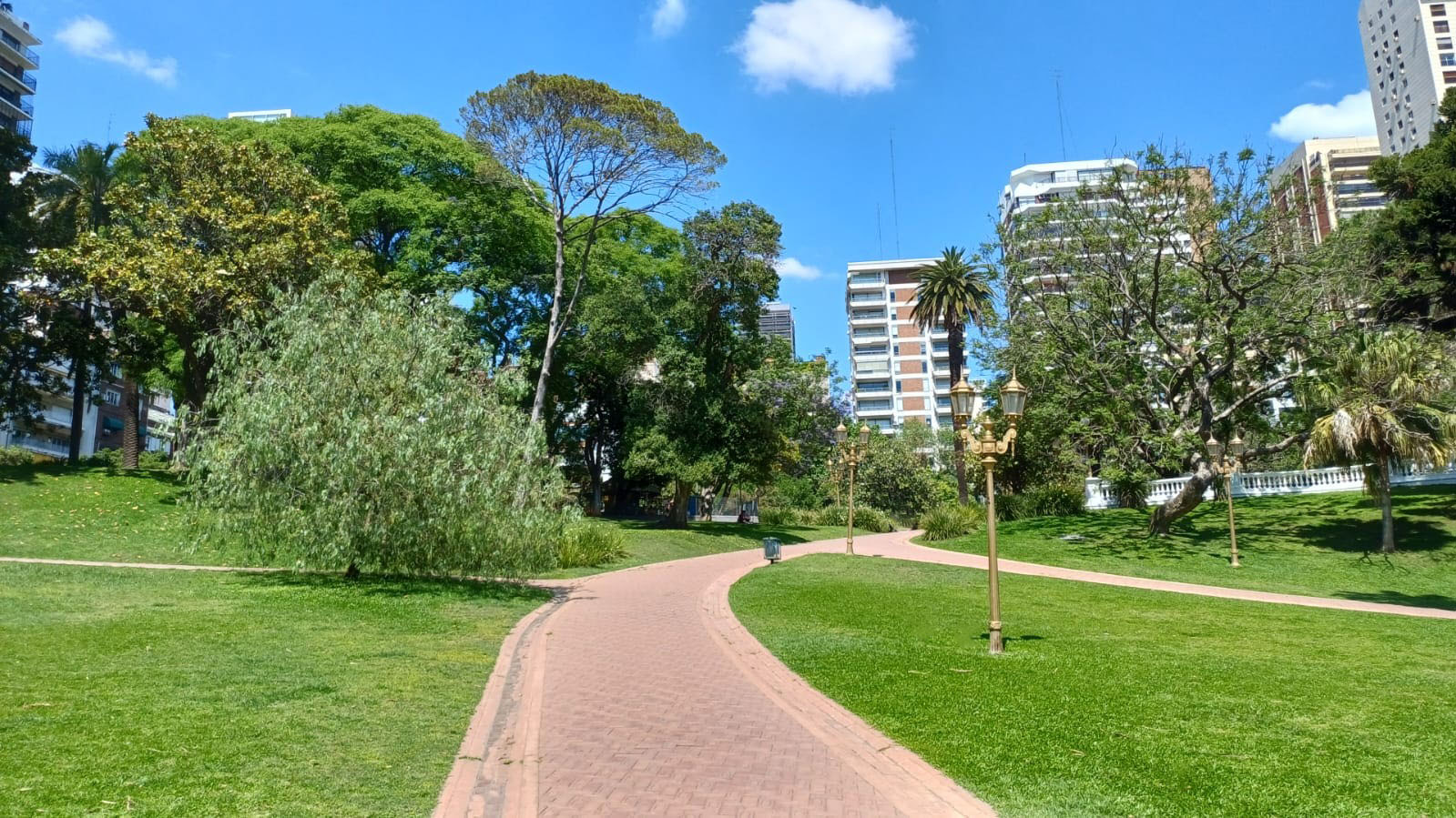 Plaza Barrancas de Belgrano