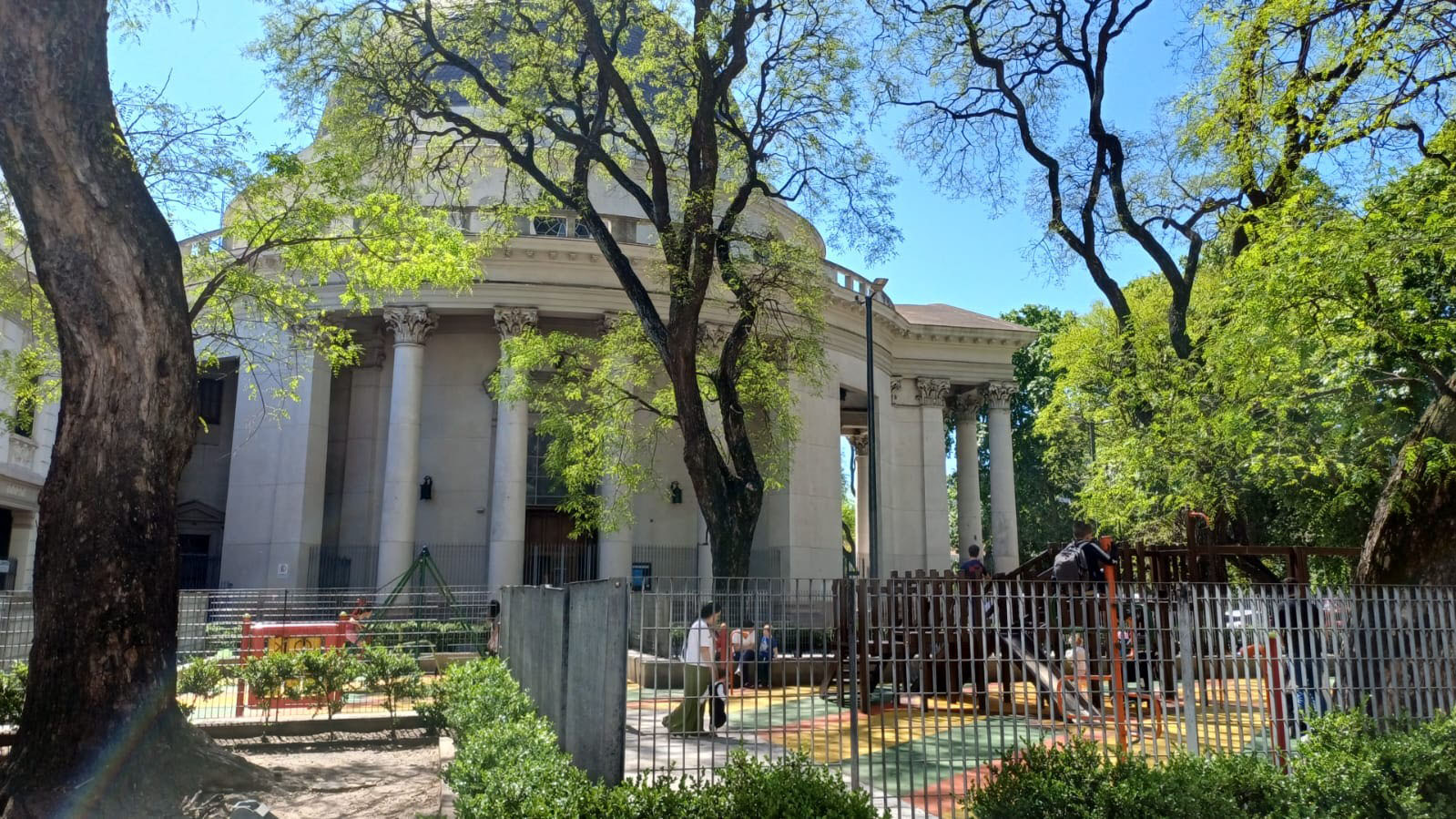 Plaza Rafael Hernández