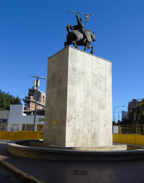 Monumento a Leandro N. Alem