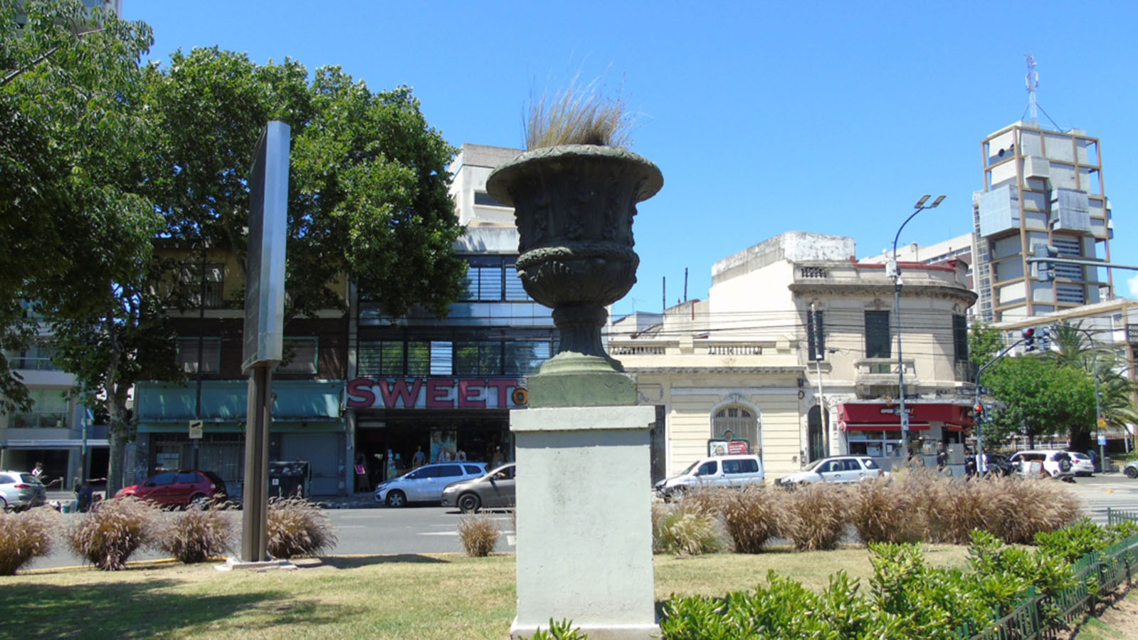 Plazoleta Héctor Greslebin