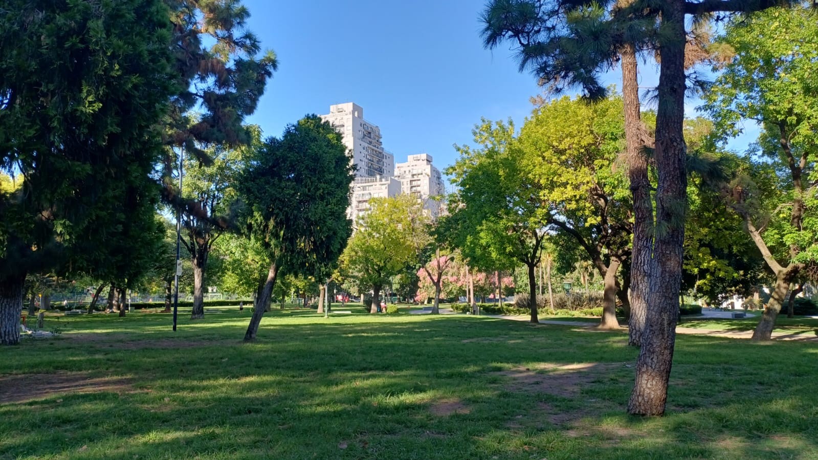 Plaza Irlanda
