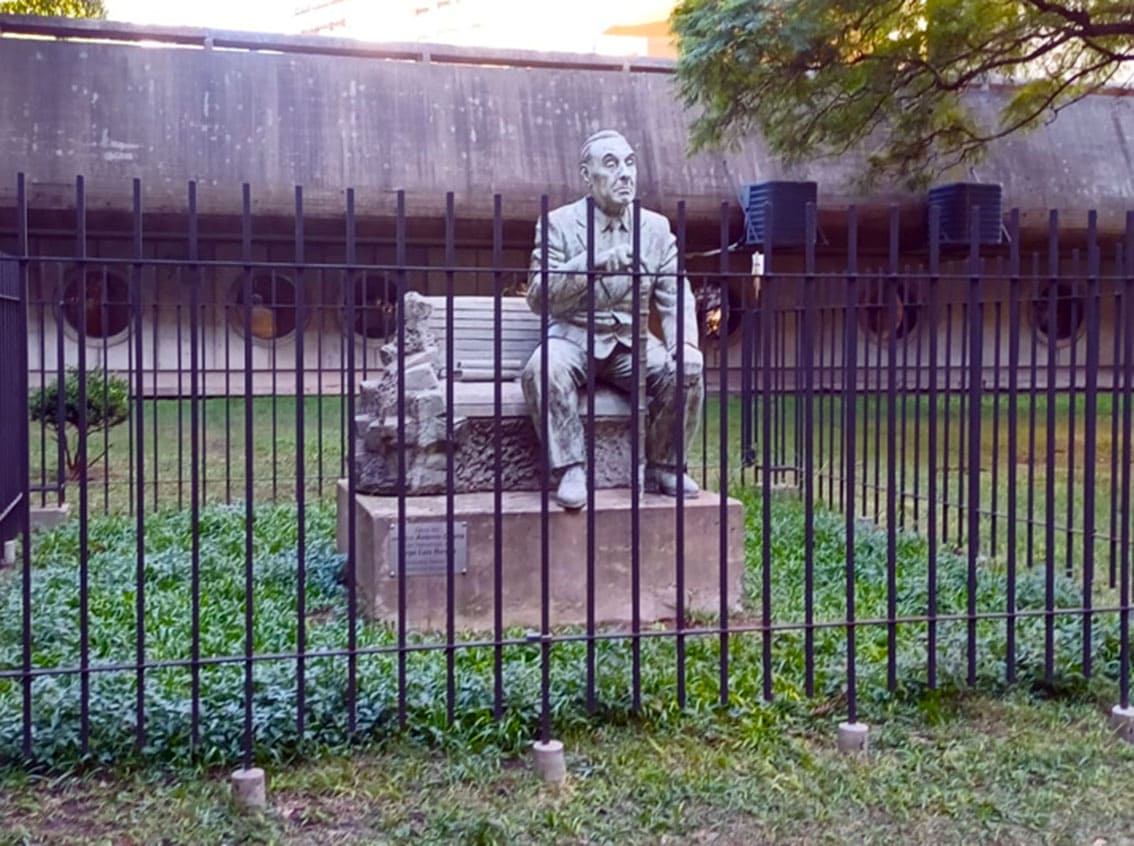 Jorge Luis Borges