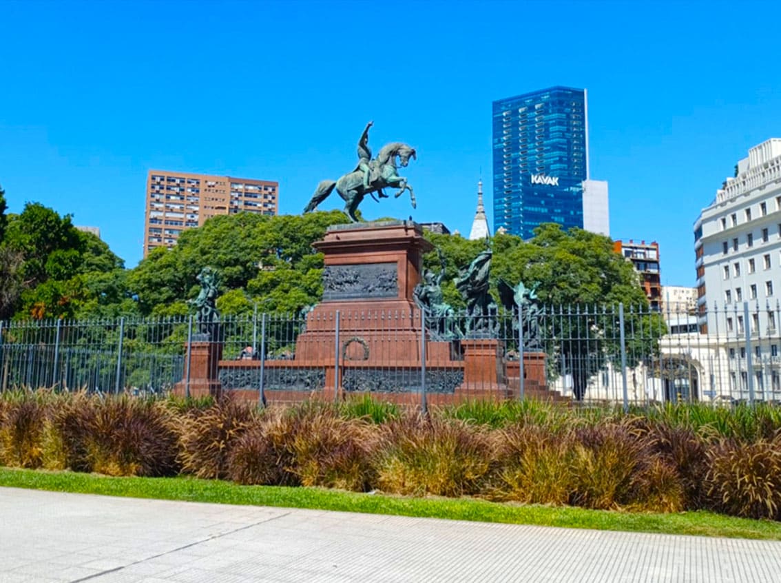 General San Martín y Ejército Libertador