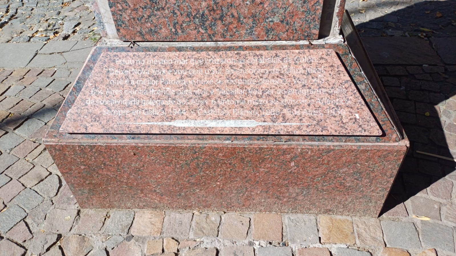 Plazoleta Alfonso R. Castelao