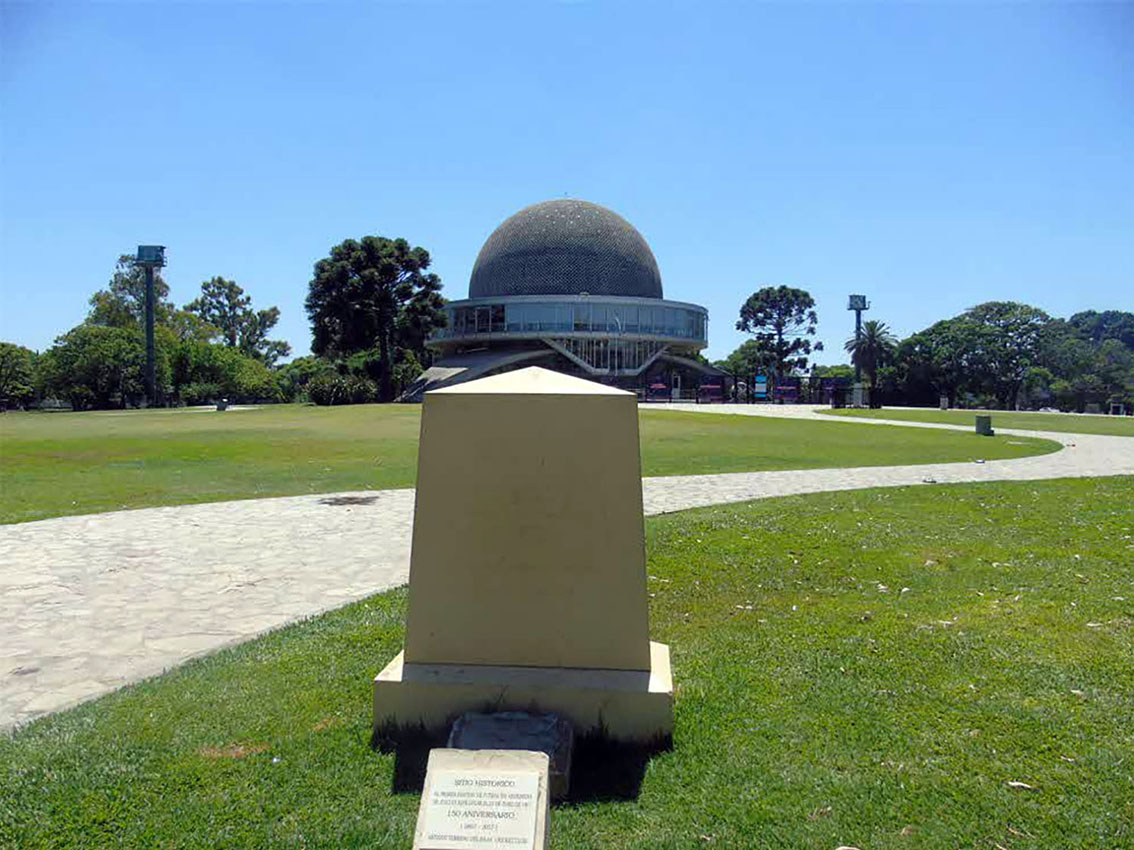 Homenaje Al Primer Campo De Deportes