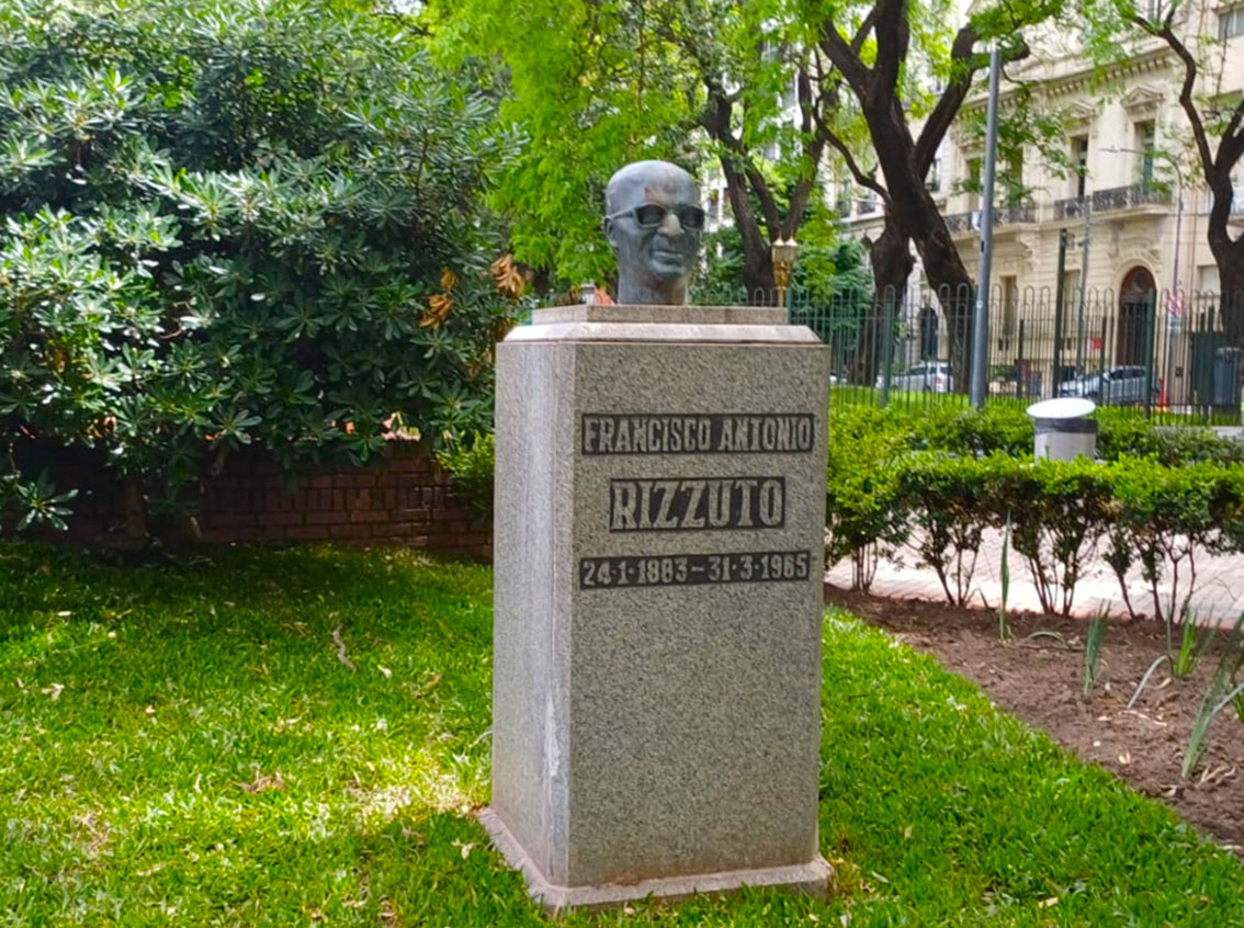 Profesor Antonio Rizzuto