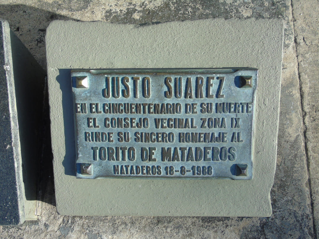 Homenaje a Justo Suárez 1