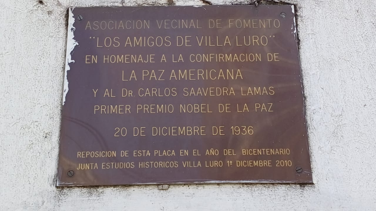 HOMENAJE MÁSTIL DE LA PAZ