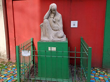 La Madre  