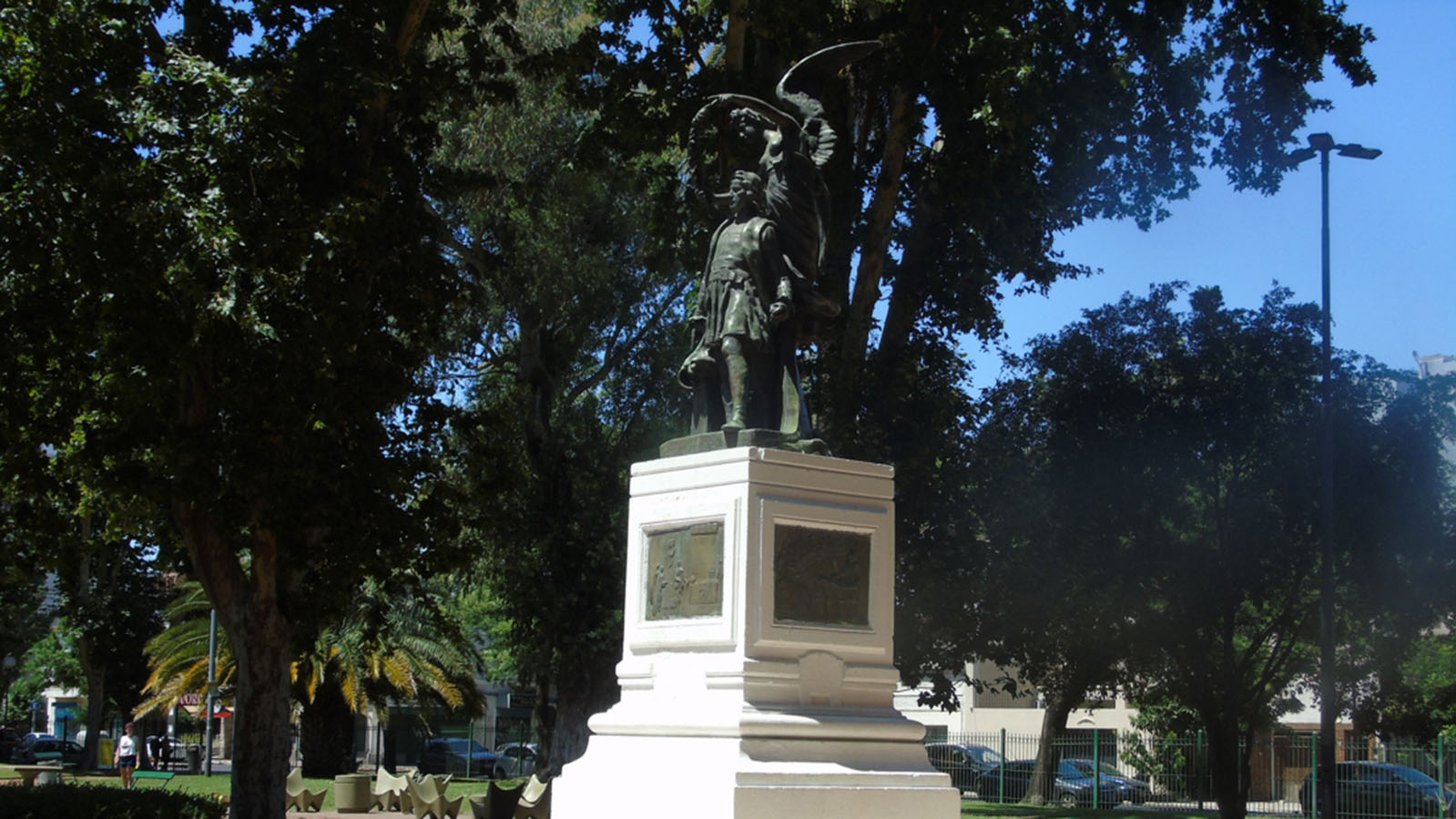 Plaza Cnel. Martín Irigoyen