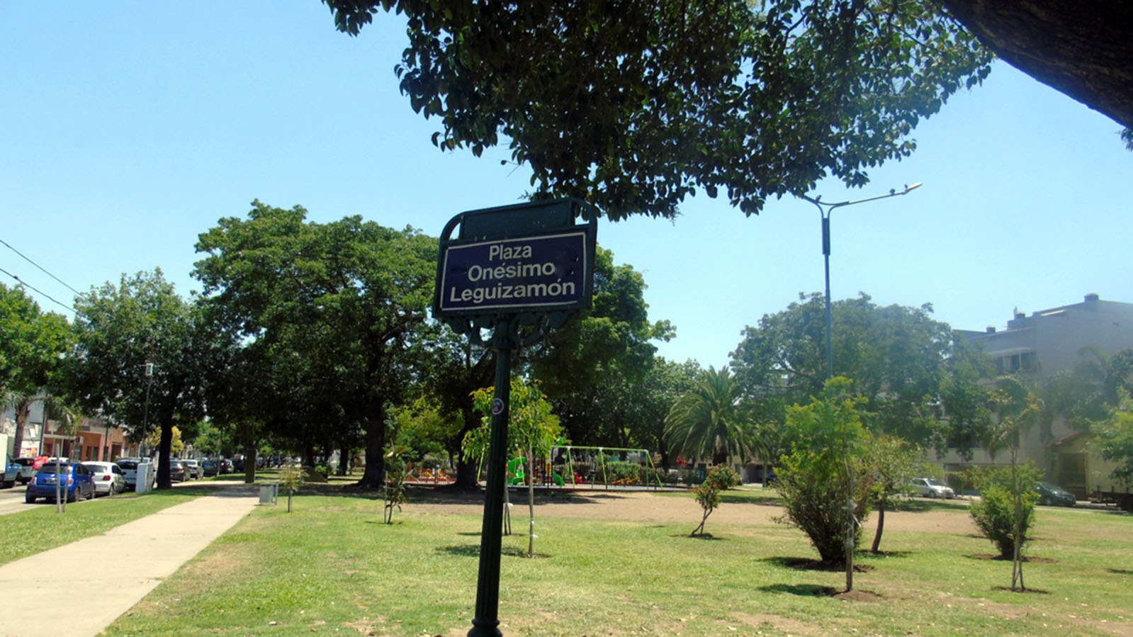 Plaza Dr. Onésimo Leguizamón
