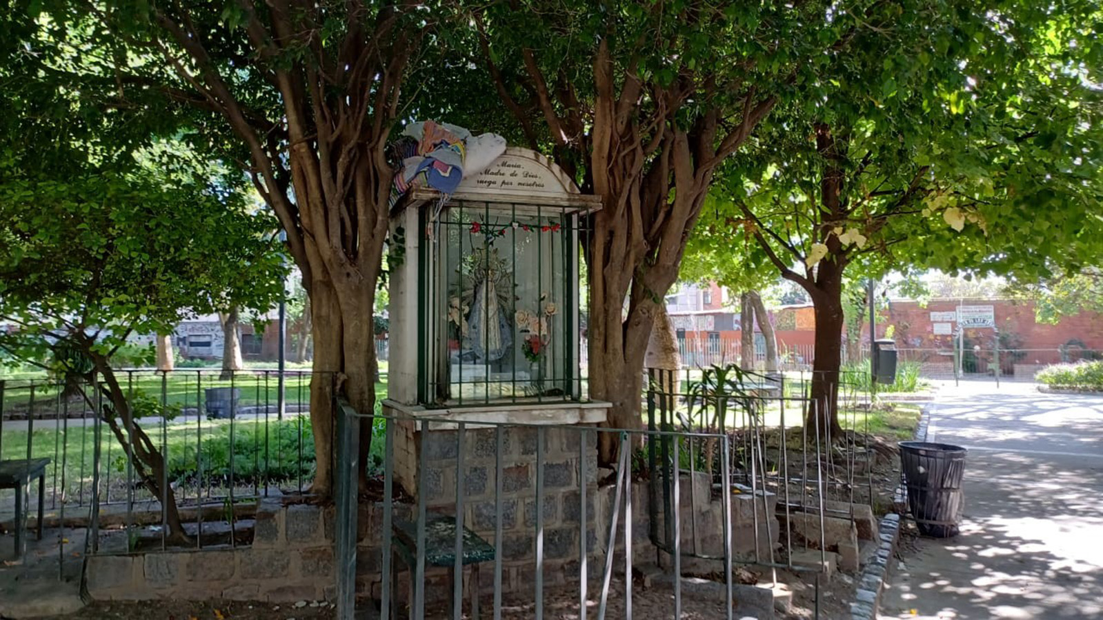 Plazoleta 29 de Diciembre 2001