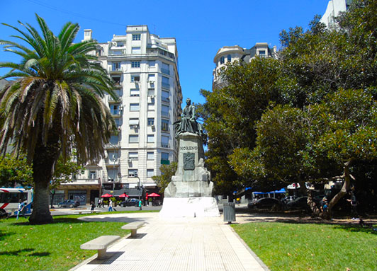 Plaza Mariano Moreno