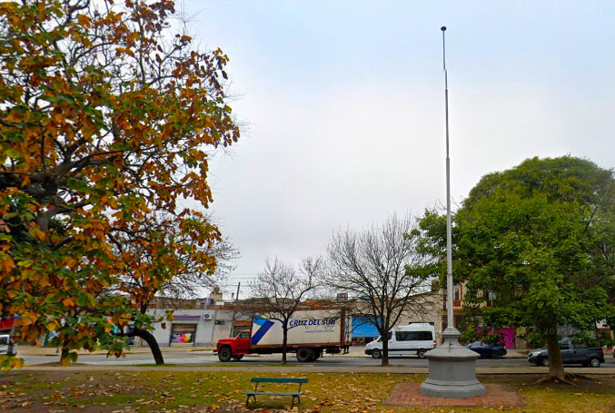 Plazoleta Escuela La Banderita