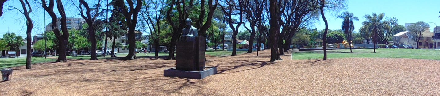 Plaza Juan Bautista Alberdi