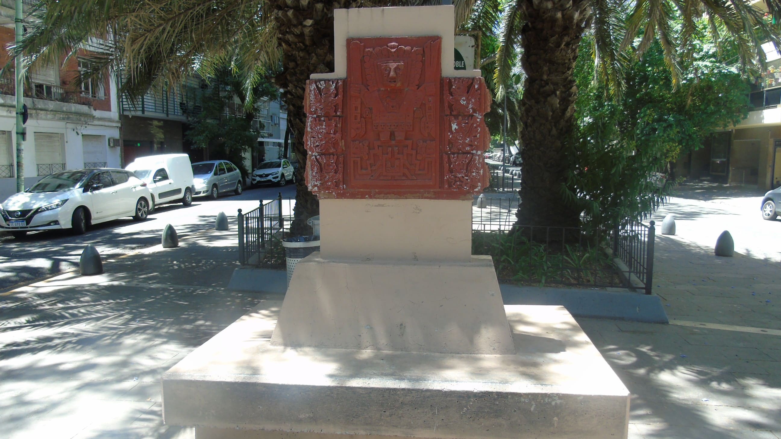 Cantero Central Dr. Roberto Noble