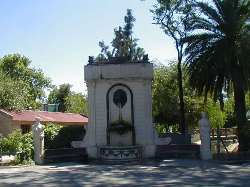 Fuente Diana Cazadora