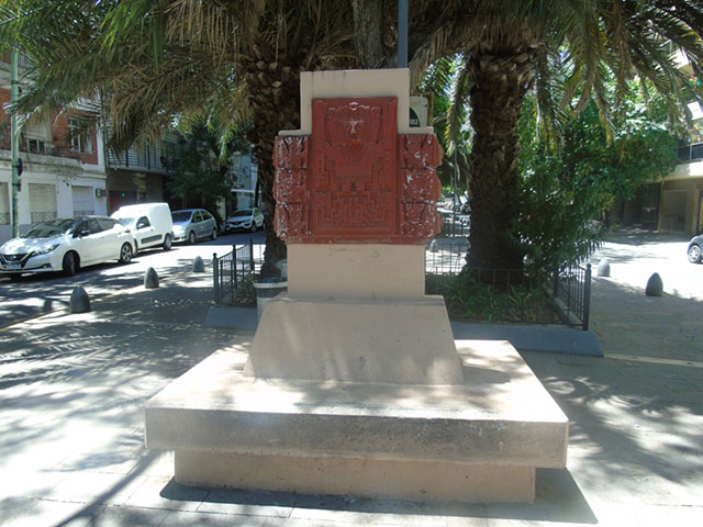 Cantero Central Dr. Roberto Noble