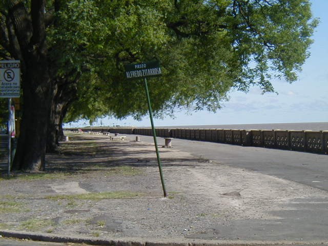 Paseo Alfredo Zitarrosa