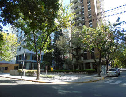 Plazoleta César Iglesias Paz 