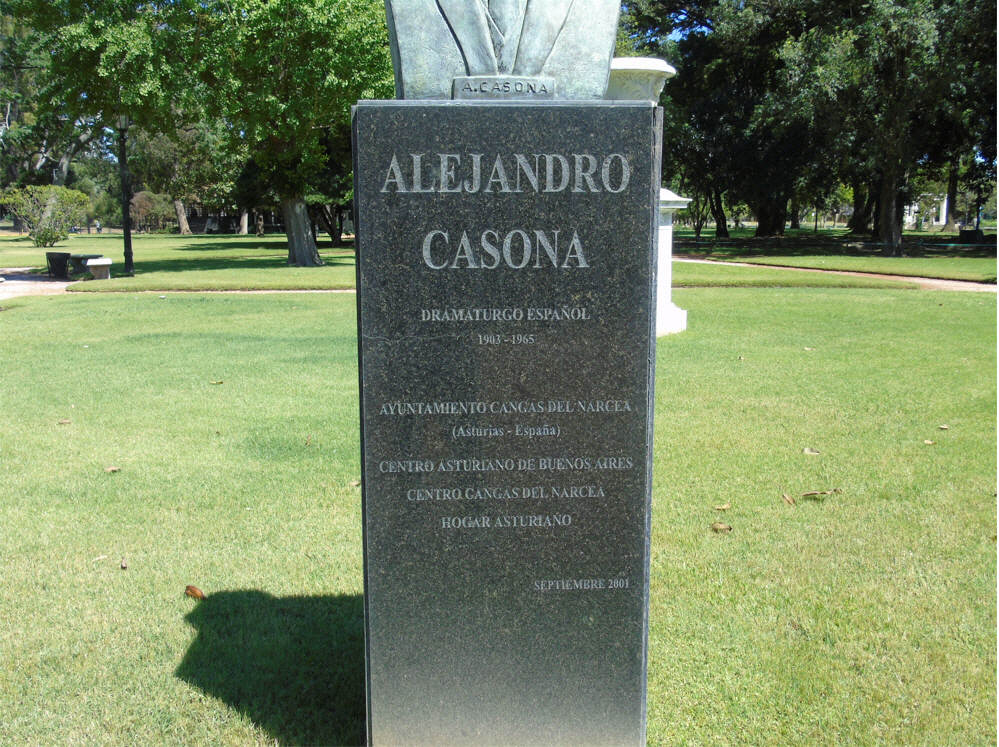 Alejandro Casona