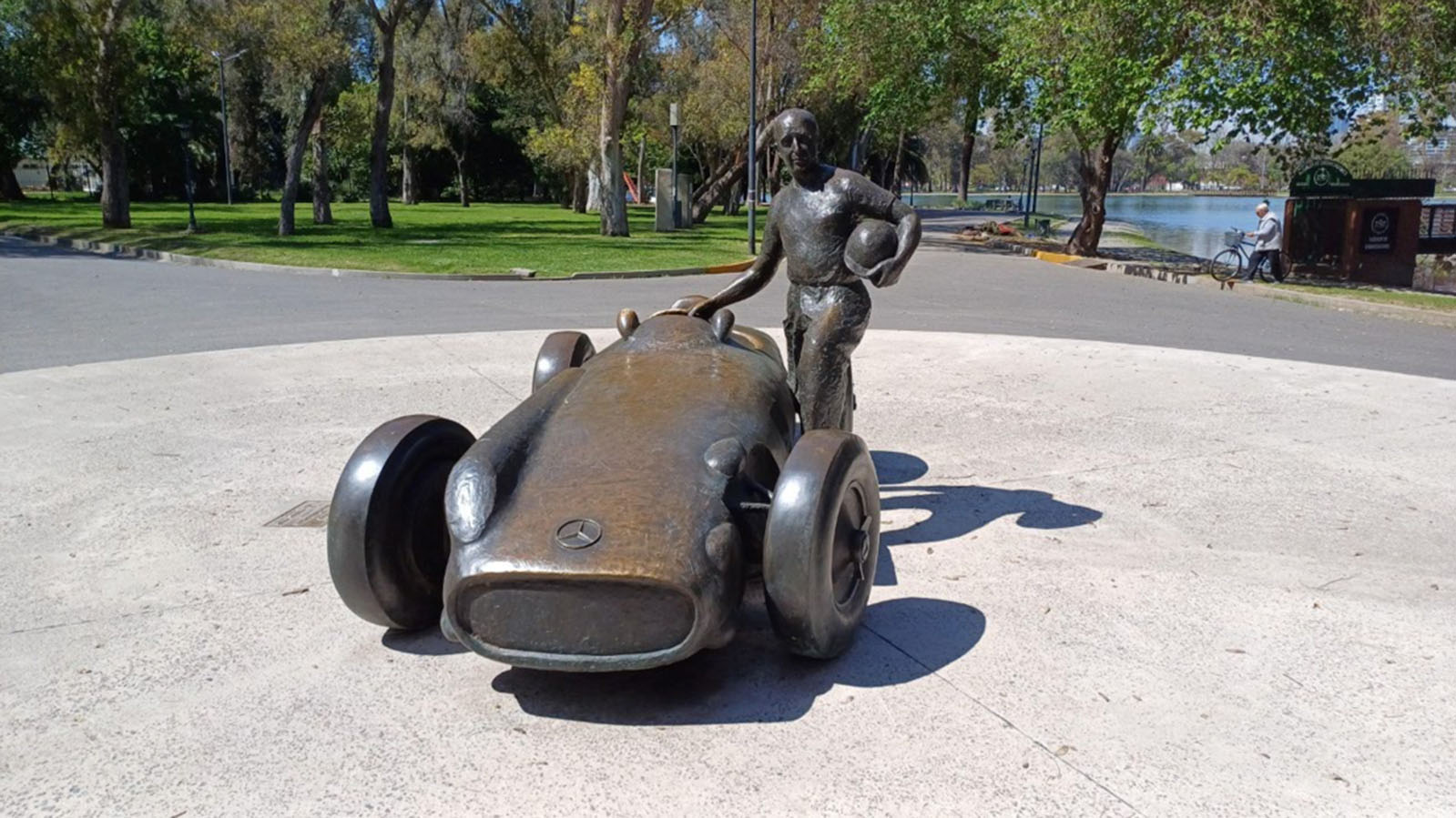 Cantero Central Azucena Villaflor