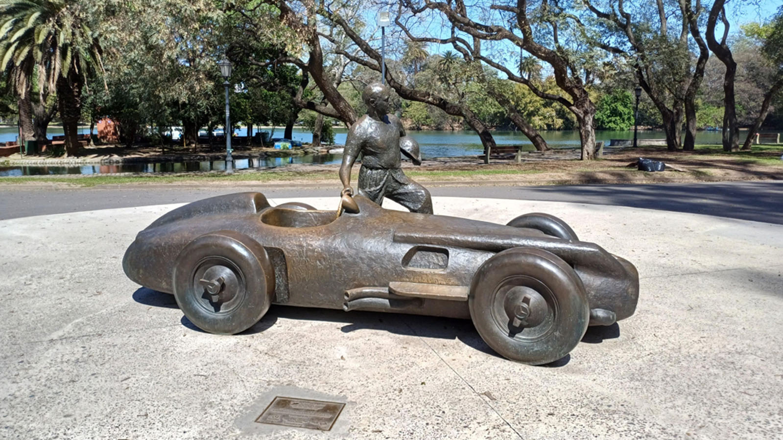 Cantero Central Azucena Villaflor