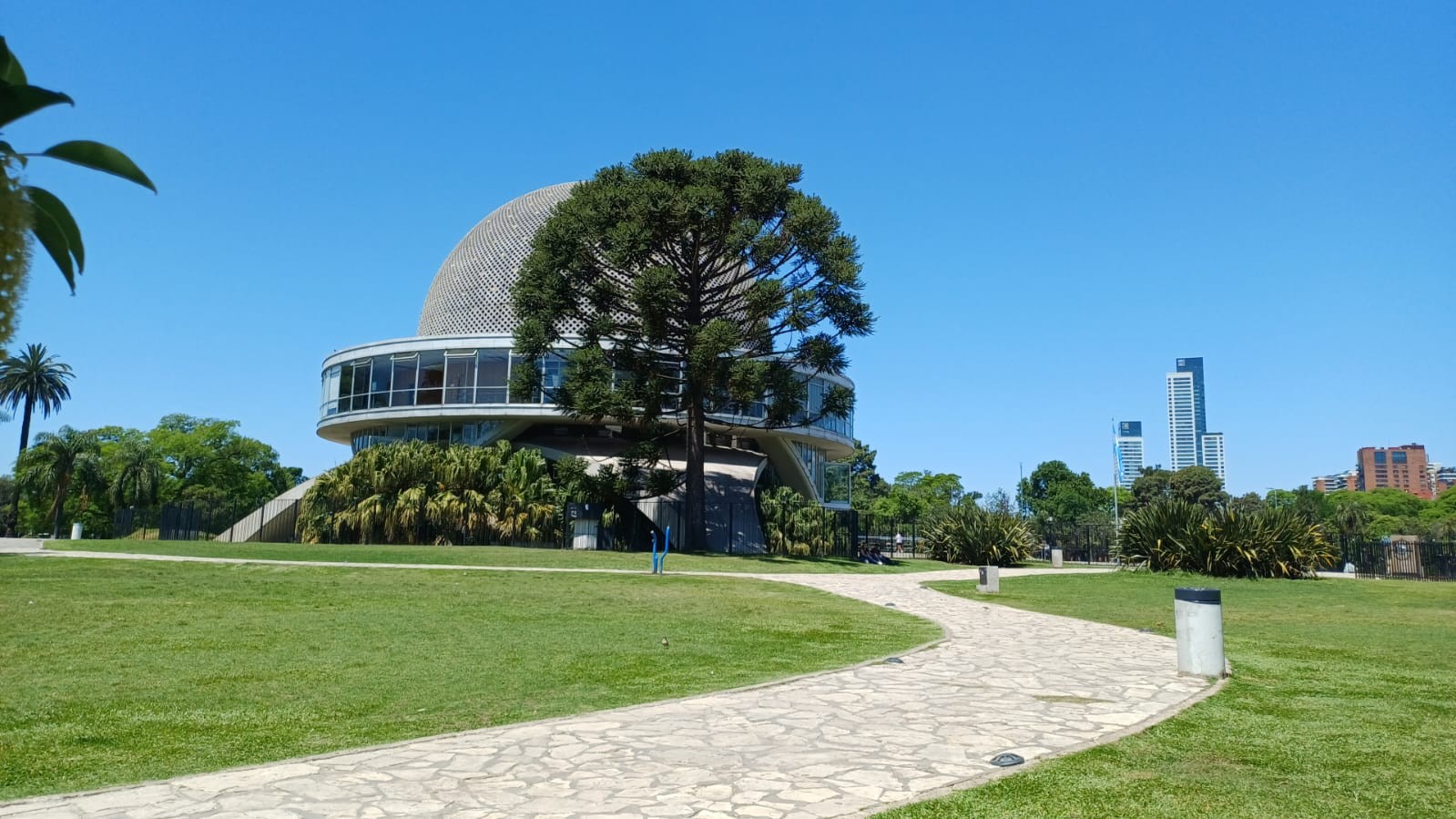 Plaza Dr. Benjamin A. Gould