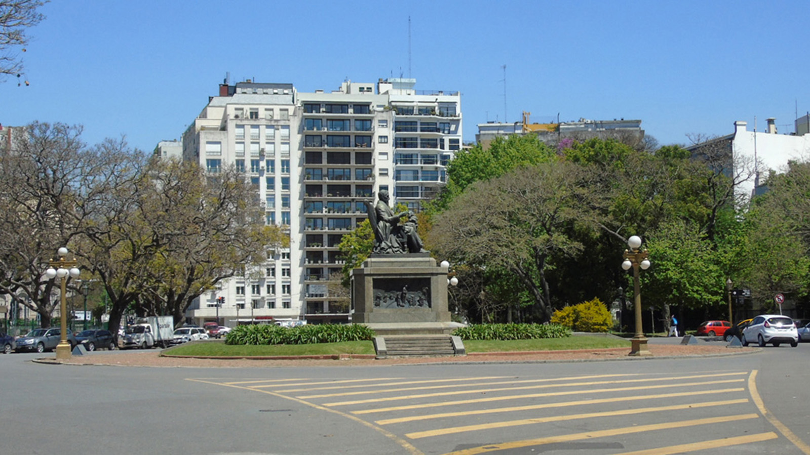 Plaza Grand Bourg