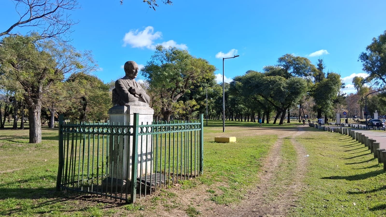 Plazoleta Dr. Carlos Alberto Pueyrredón