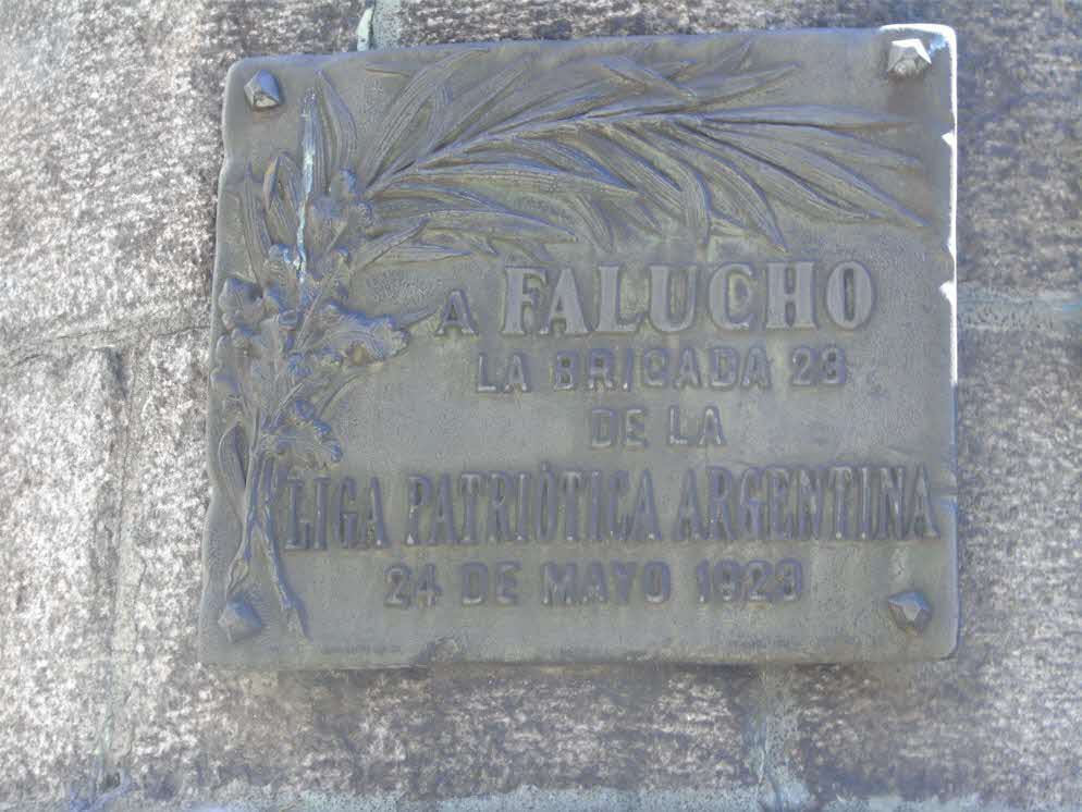 Homenaje a Falucho