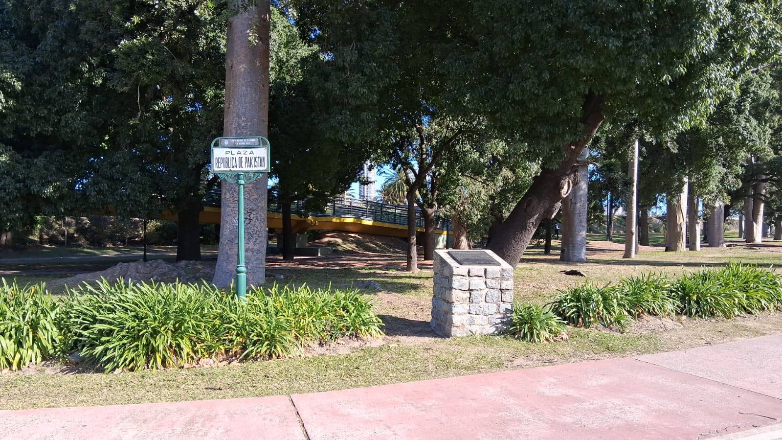 Plaza República de Pakistáni