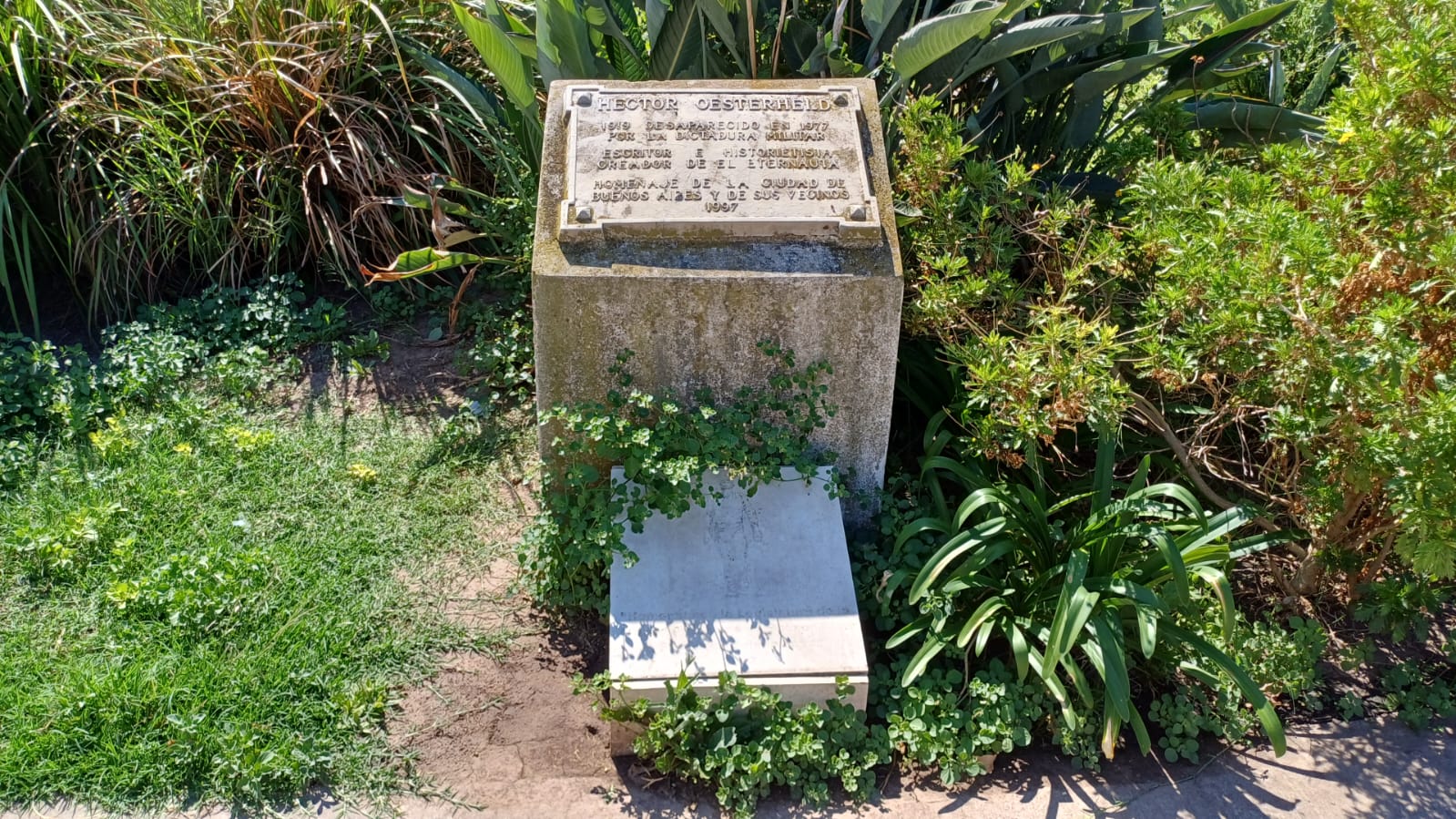 Homenaje a Héctor Oesterheld