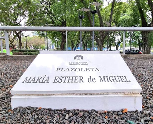 Plazoleta María Esther de Miguel