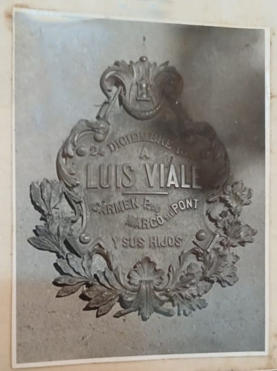 Homenajes a Luis Viale - Placa 1