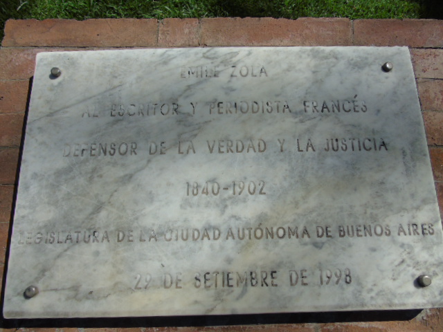 Homenaje a Emilio Zola