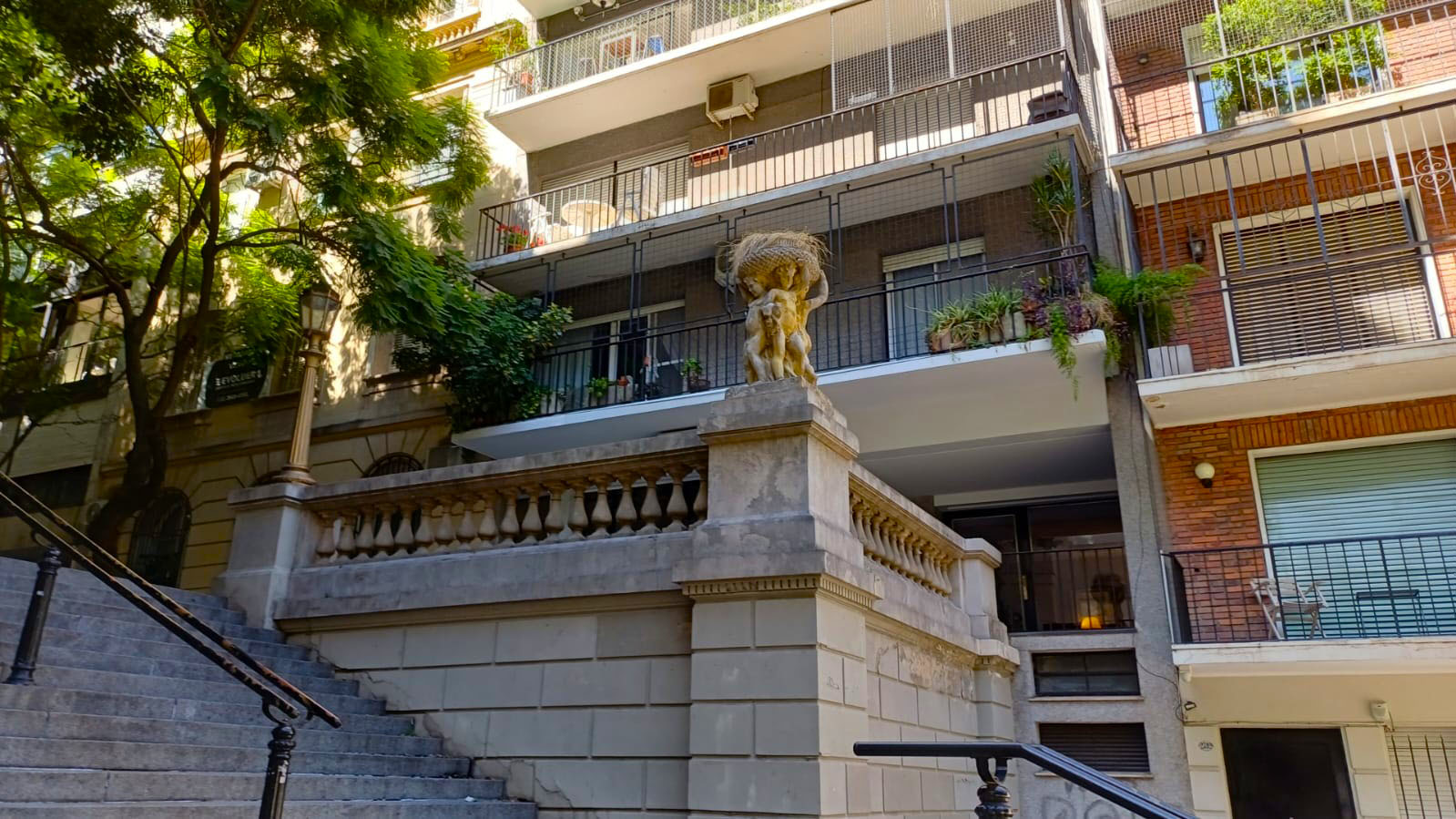 Balaustrada (Copérnico y Galileo)