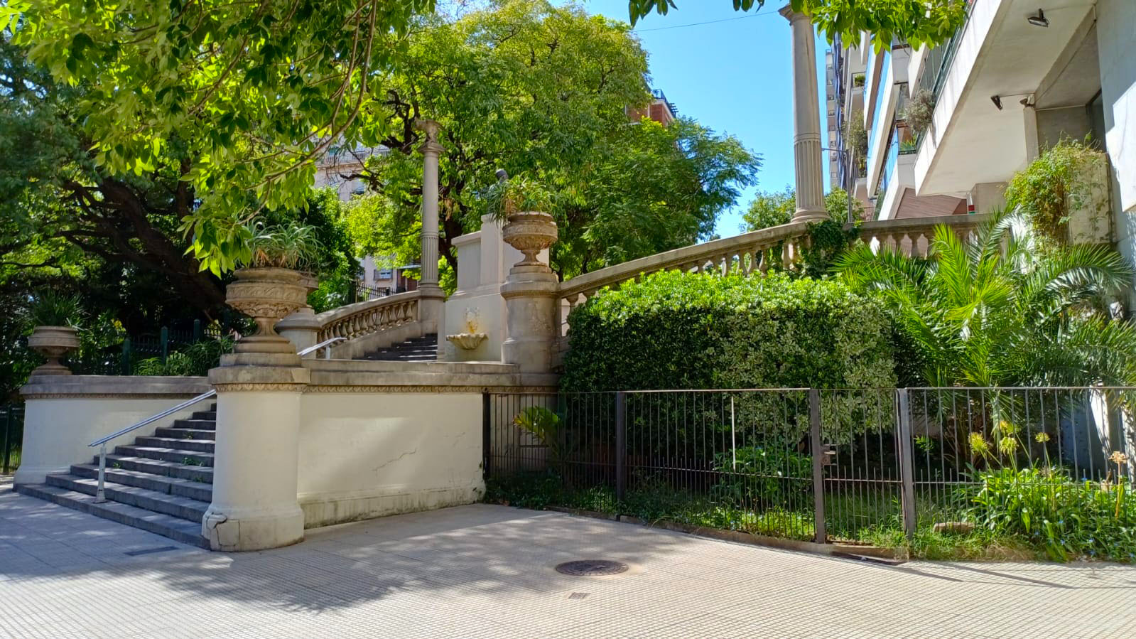 Balaustrada (Agüero y Guido)