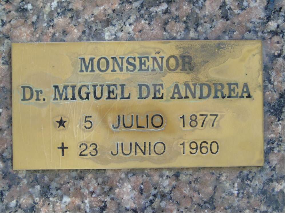 Monseñor Miguel de Andrea