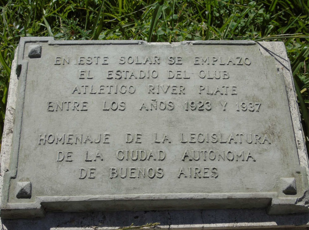 Placa Homenaje al Club Atléctico River Plate