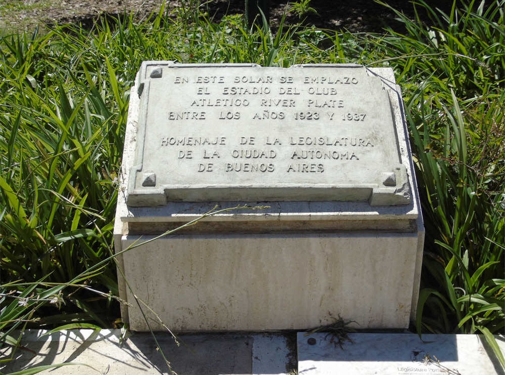 Placa Homenaje al Club Atléctico River Plate