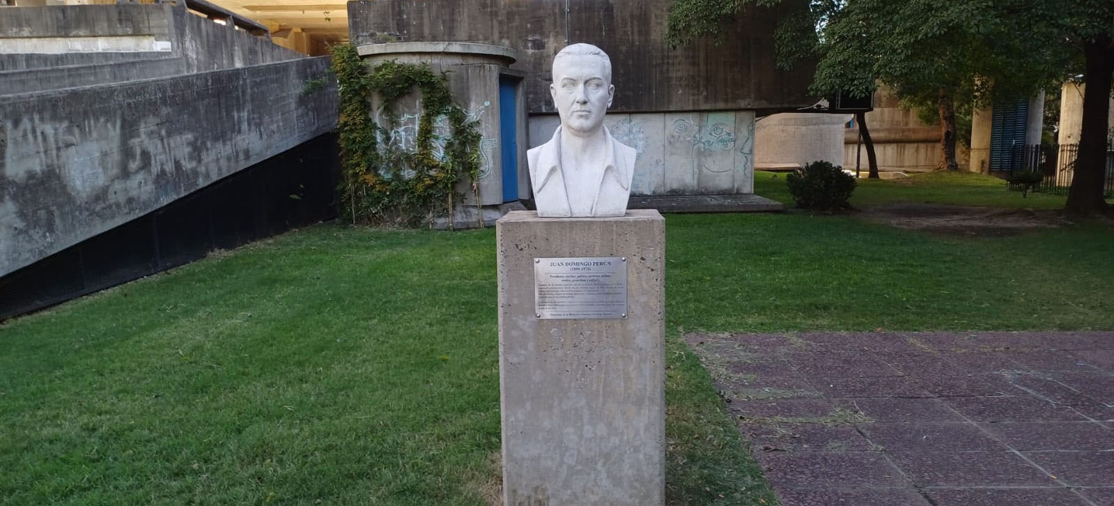 Biblioteca Nacional Mariano Moreno