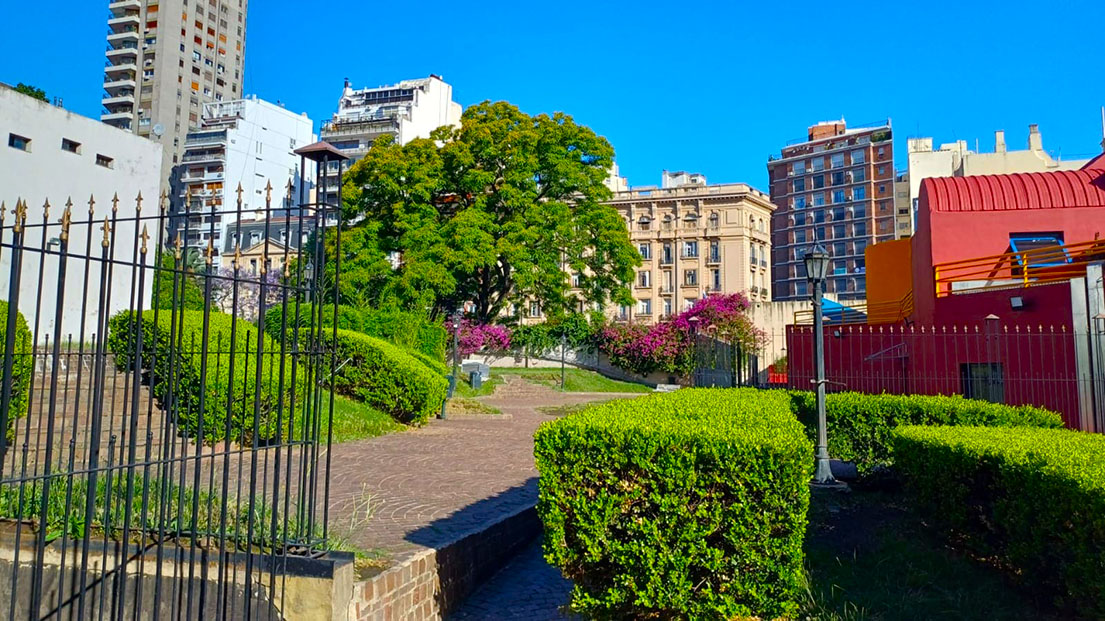 Plaza Joge Luis Borges