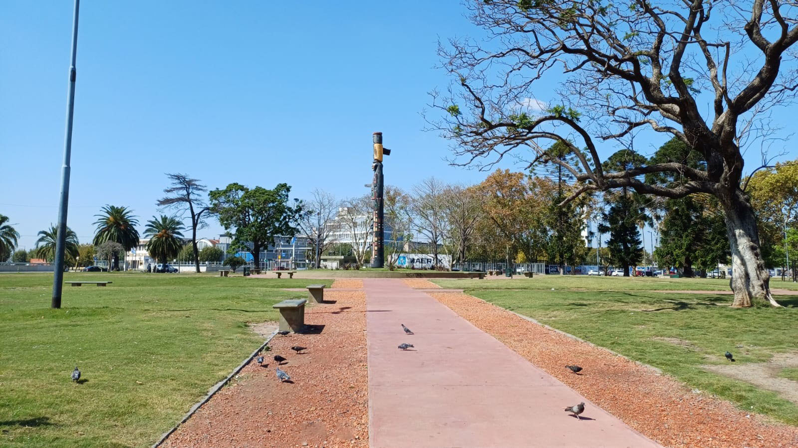 Plaza Canada