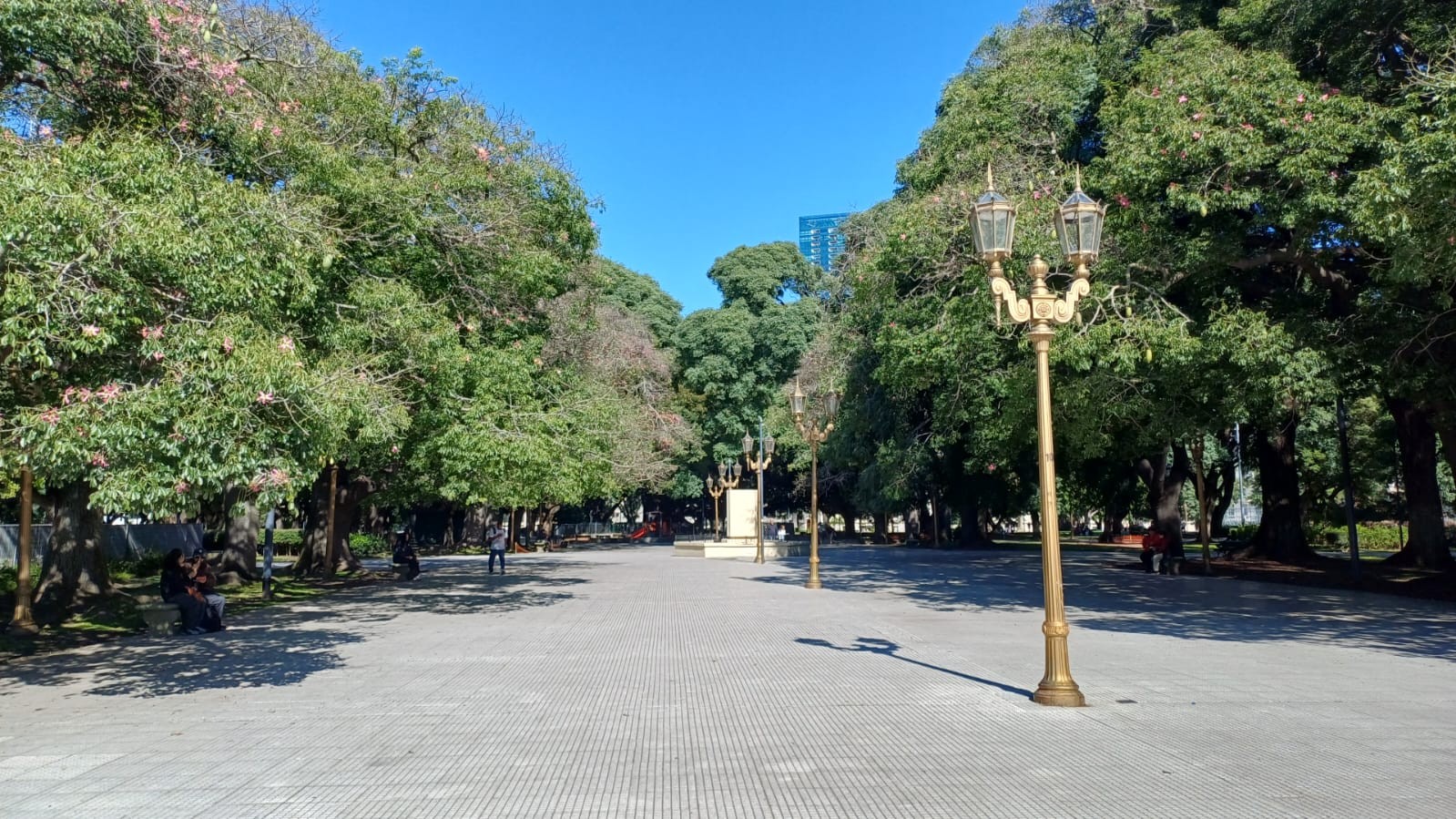 Plaza Libertador Gral. San Martín