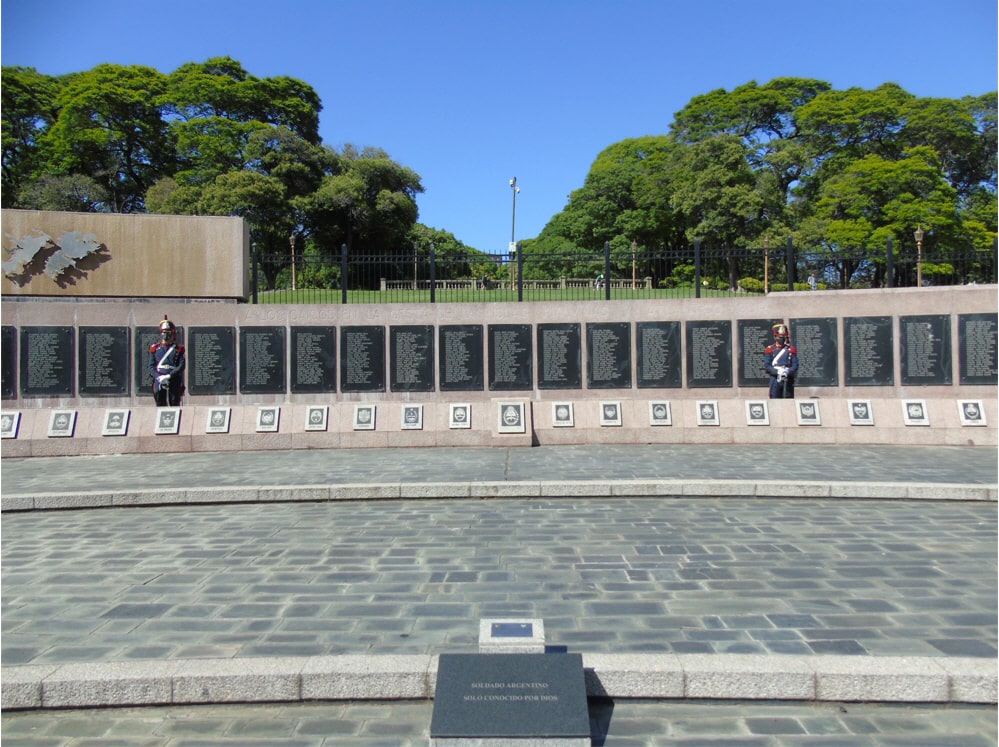 A los Caídos en Malvinas