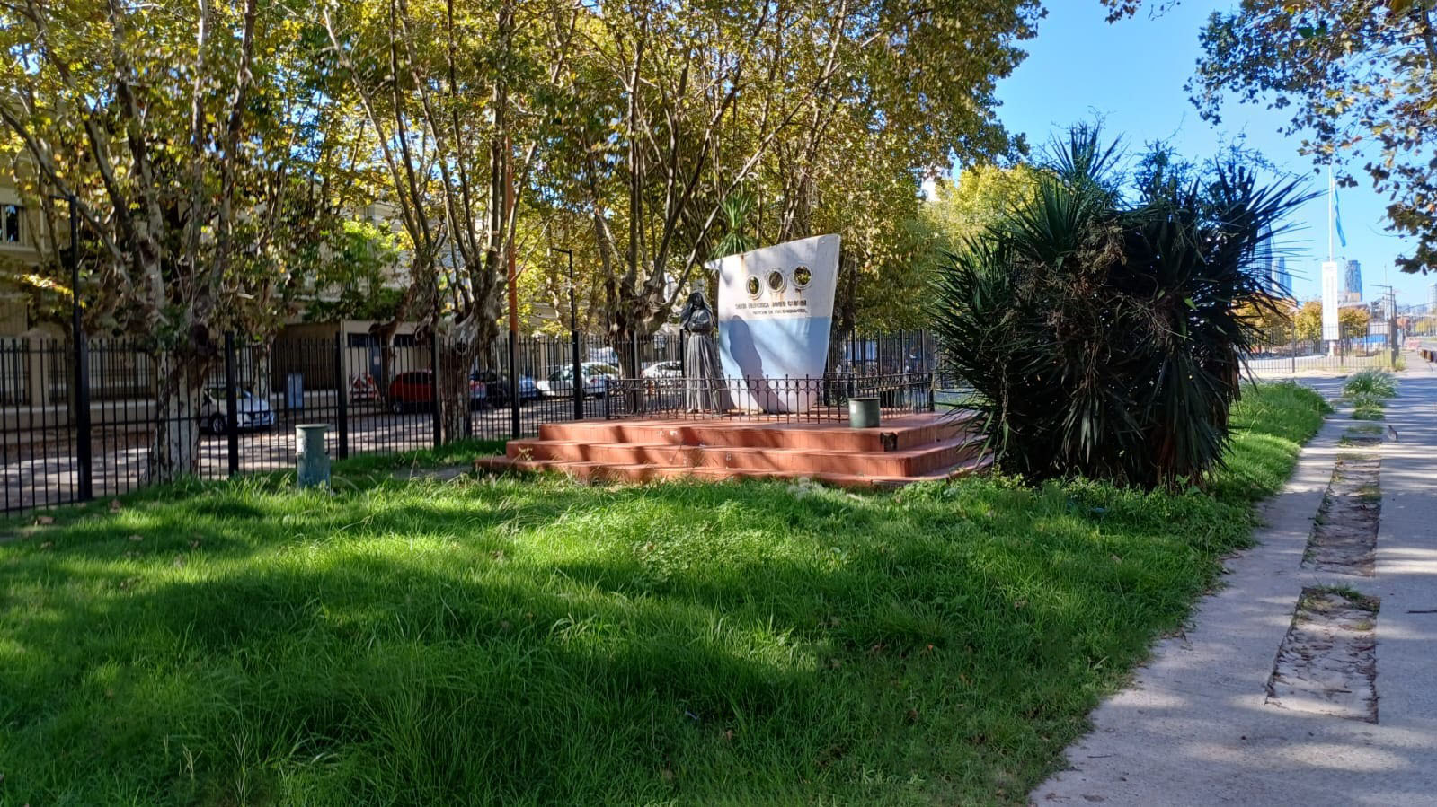Plaza Madonna Di Bonaria