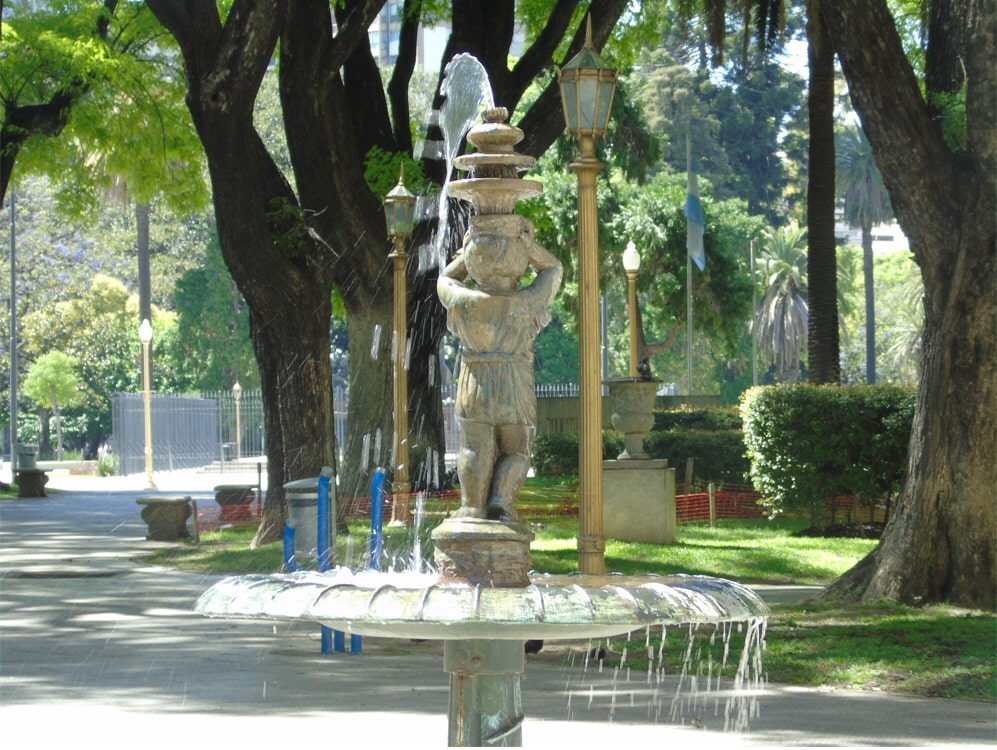 Fuente artística